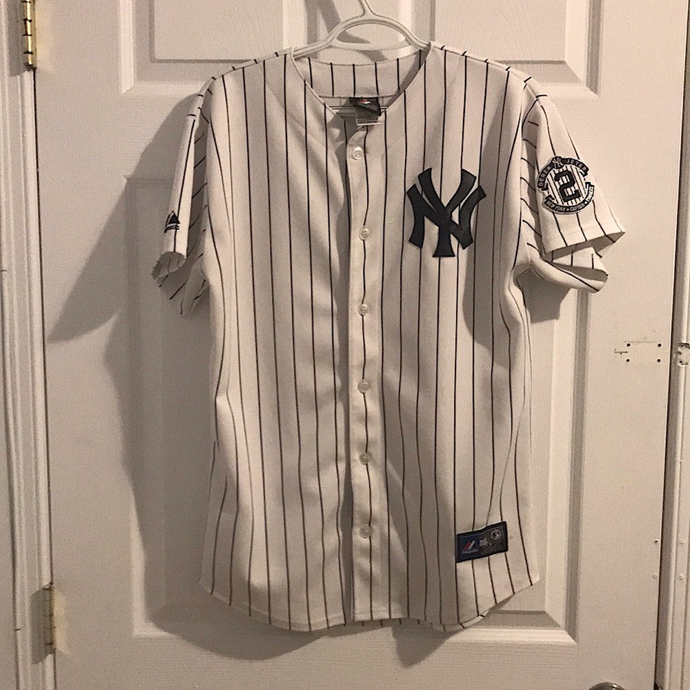 Yankees Derek Jeter Team Captain Jersey